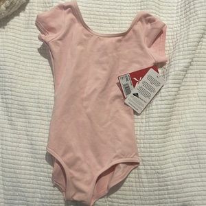 Capezio new pink leotard small